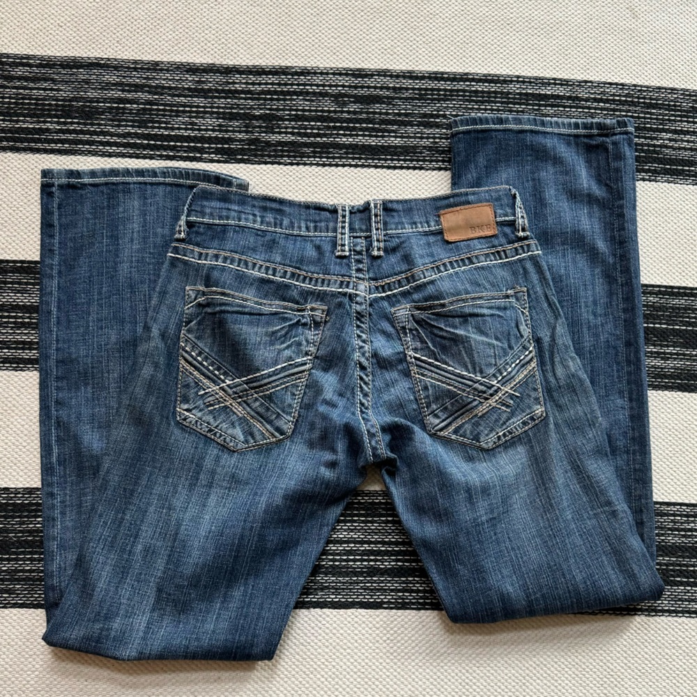 BKE Women's Carter Straight‎ Leg Medium Wash Jeans Size 29R